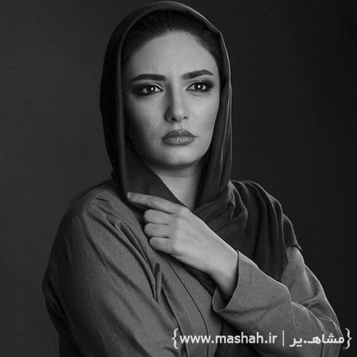 عکس سیاه و سفید لیندا کیانی